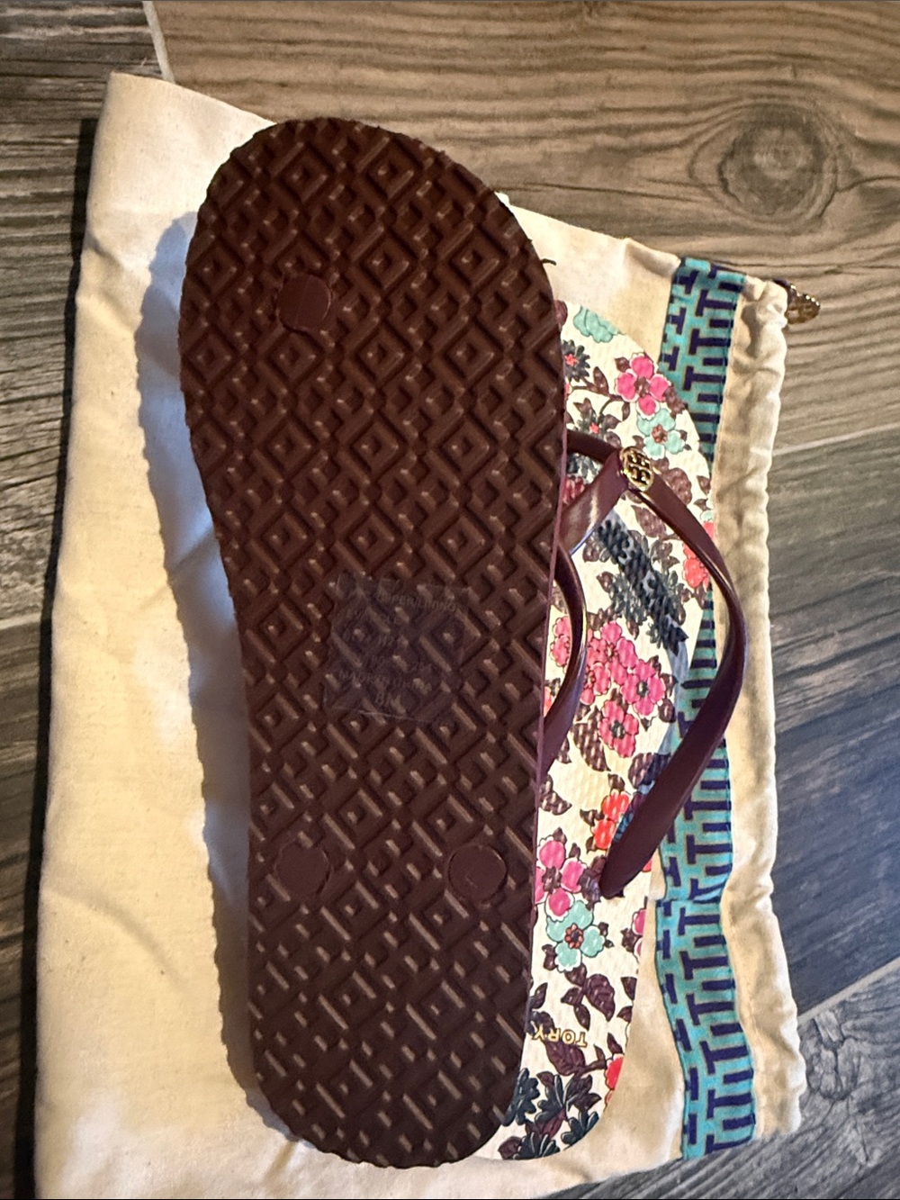 Tory Burch Floral Flip Flop Sandals in Burgundy - Picture 2 of 3